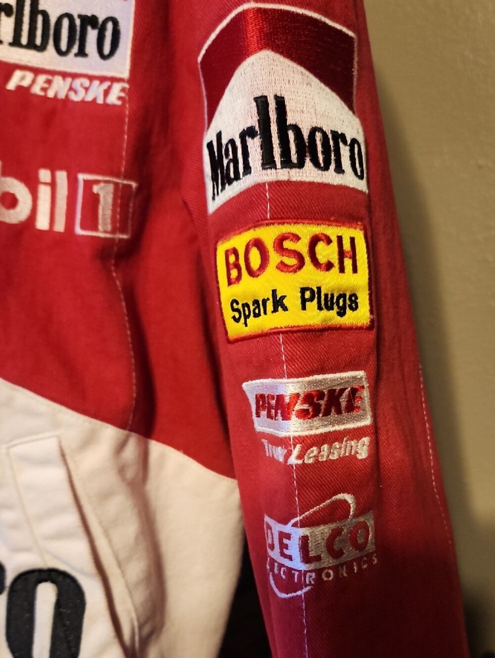 VINTAGE Marlboro Red and White Racing Team Jacket Size  MEDIUM - Picture 2 of 12